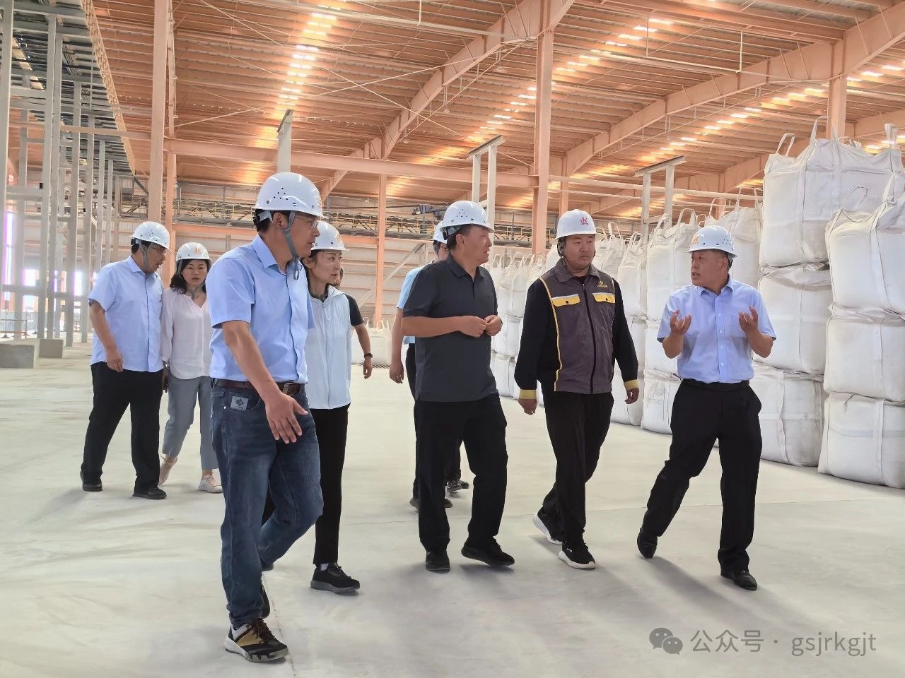 甘肃金控集团：深入基层调研 做实企业金融服务